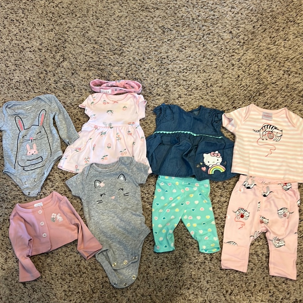 Newborn clothes bundle